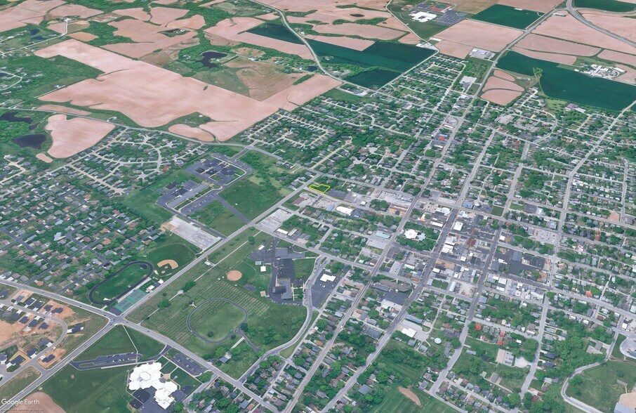 More Photos Of 304 3rd St, Waterloo Land For Sale