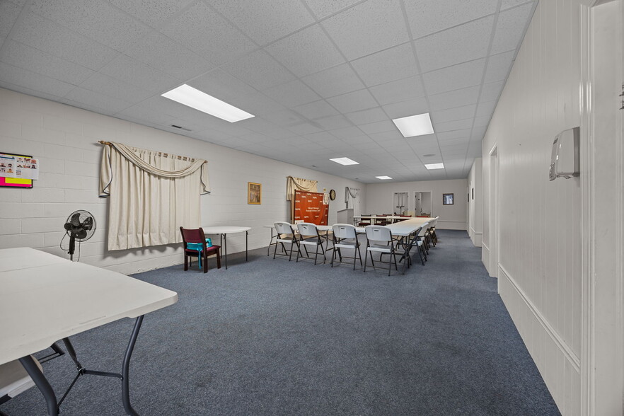 More Photos Of 4334 W Pine St, Farmville Religious Facility For Sale