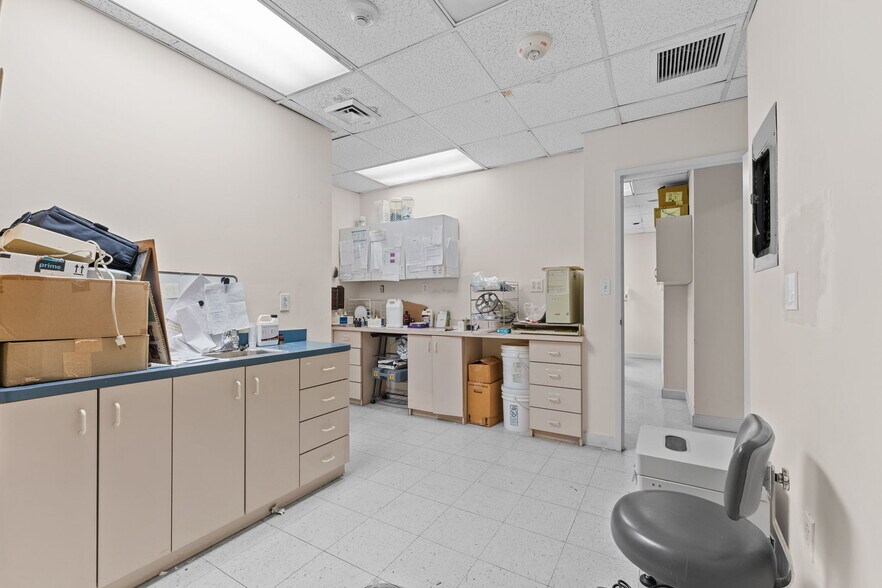 More Photos Of 77 Pond Ave, Brookline Apartments For Sale