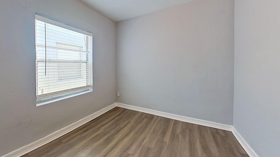 More Photos Of 821-835 Minnie St, Jacksonville Apartments For Sale