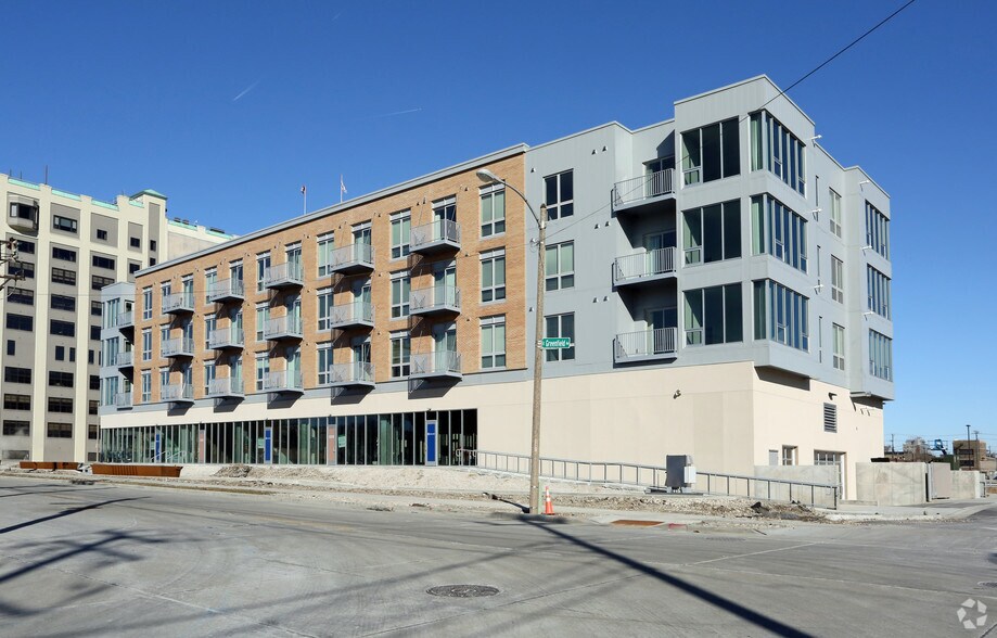 More Photos Of 1320 S 1st St, Milwaukee Apartments For Lease