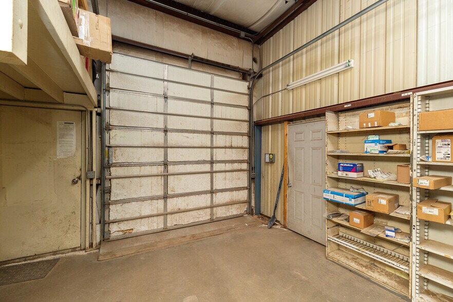 More Photos Of 890 N State Road 14, Harper Auto Dealership For Sale