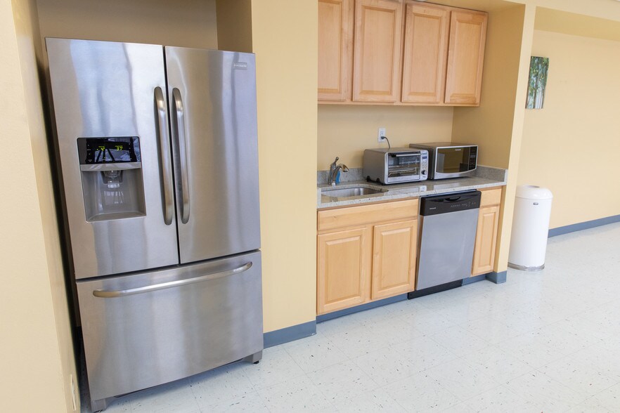 More Photos Of 141 Parker St, Maynard Office For Lease