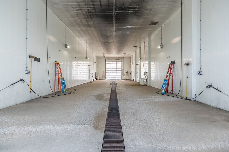 More Photos Of 140 J W Dickson Dr, Oak Grove Carwash For Sale