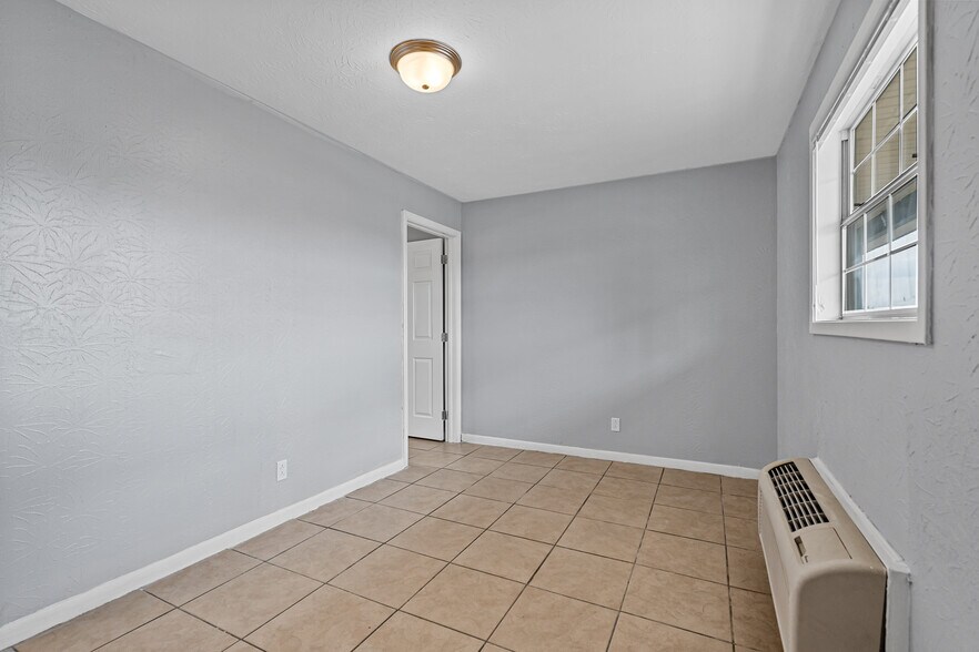 More Photos Of 1820 E Texas St, Bossier City Apartments For Sale
