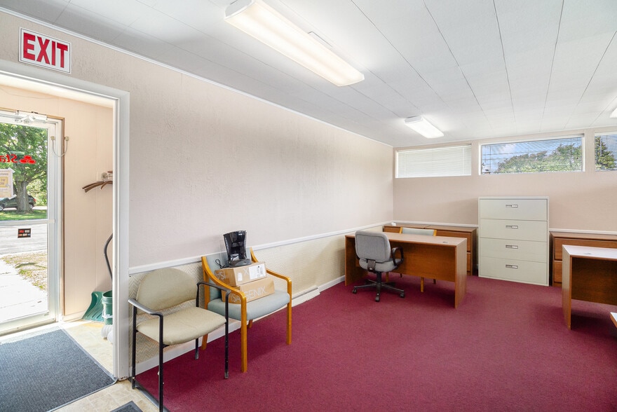 More Photos Of 5204 Davison Rd, Burton Medical For Sale