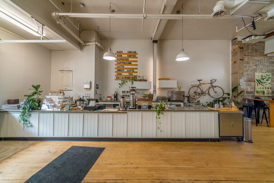 More Photos Of 105 S Main St, Ishpeming Restaurant For Sale