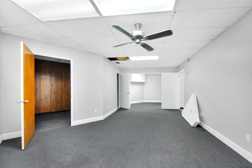 More Photos Of 5858 St Augustine Rd, Jacksonville Freestanding For Lease