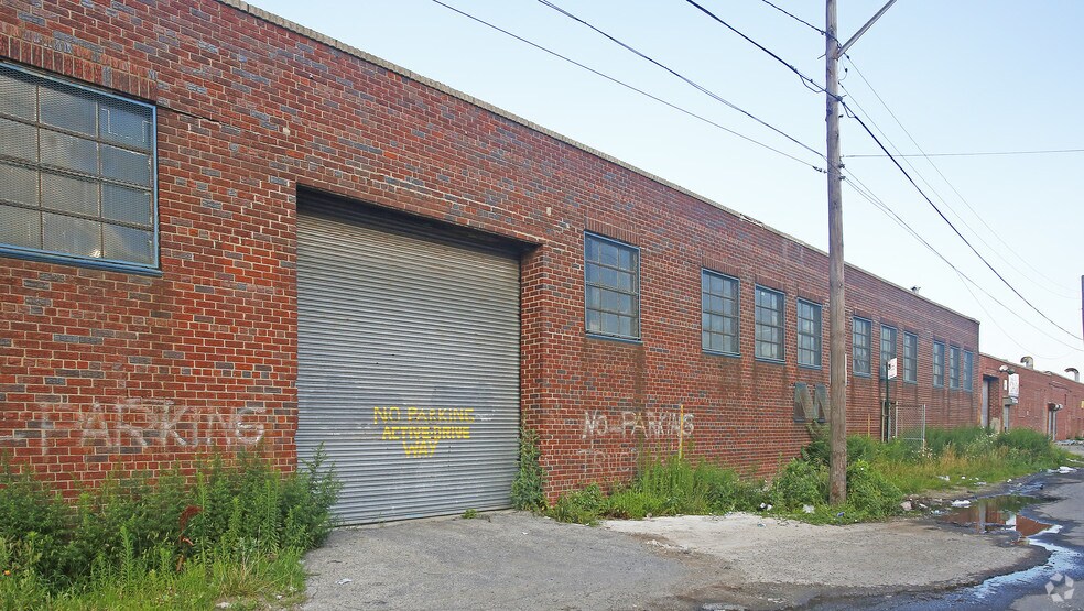 More Photos Of 654 Montauk Ave, Brooklyn Manufacturing For Lease