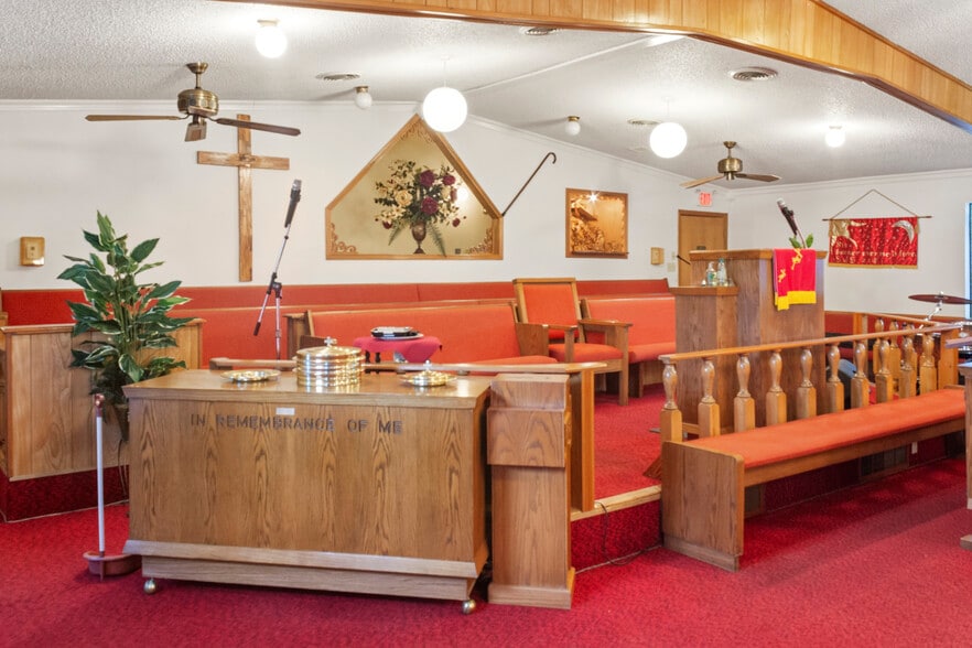 More Photos Of 21177 US Highway 80, Wills Point Religious Facility For Sale
