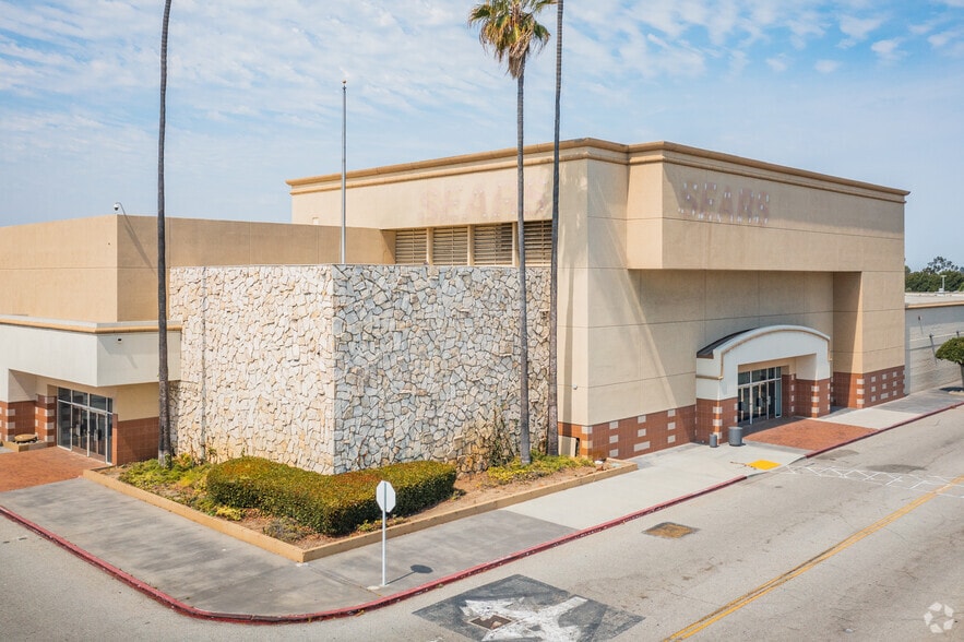 More Photos Of 21712 Hawthorne Blvd, Torrance General Retail For Lease