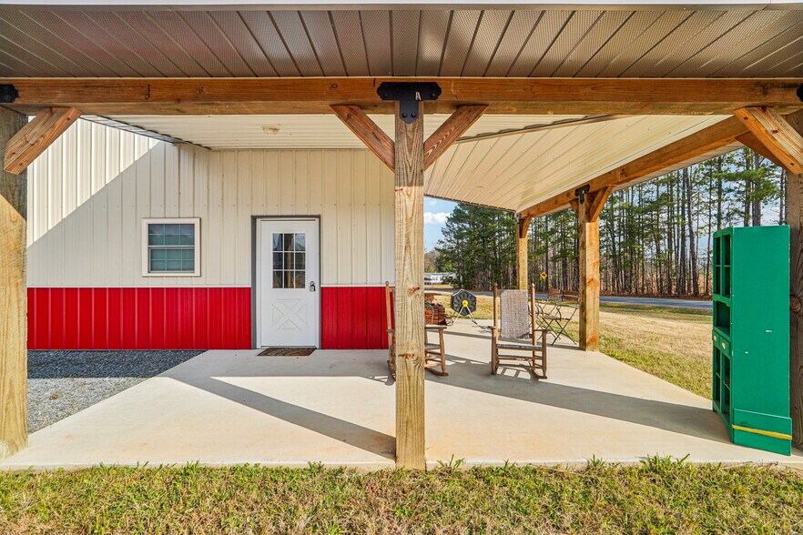More Photos Of 510 Lillys Bridge Rd, Mount Gilead Flex For Sale