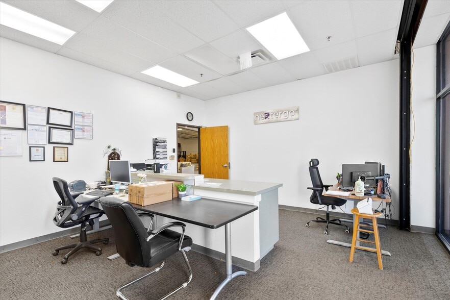 More Photos Of 820 S Central Expy, Anna Warehouse For Sale