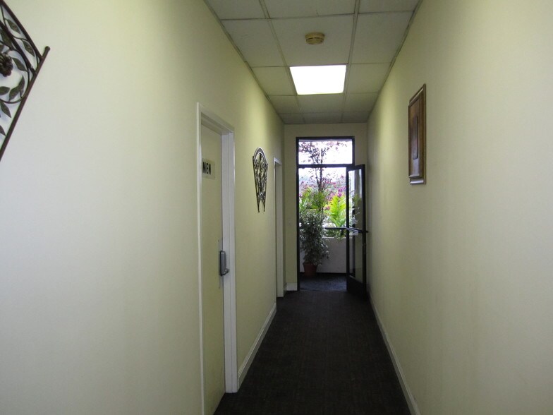 More Photos Of 3959-3961 Sepulveda Blvd, Culver City Storefront Retail Office For Lease