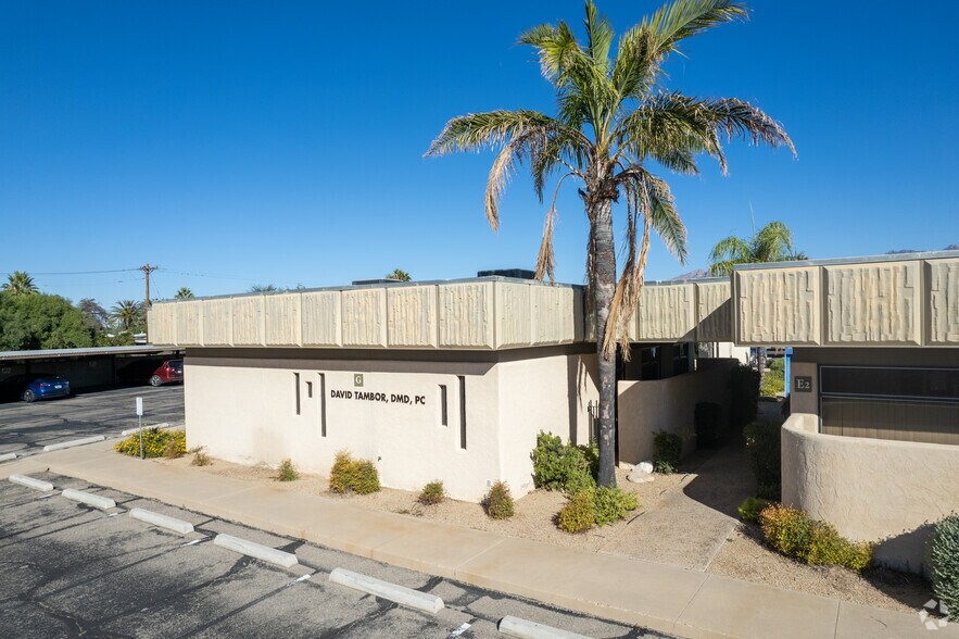 More Photos Of 801 N Wilmot Rd, Tucson Medical For Lease