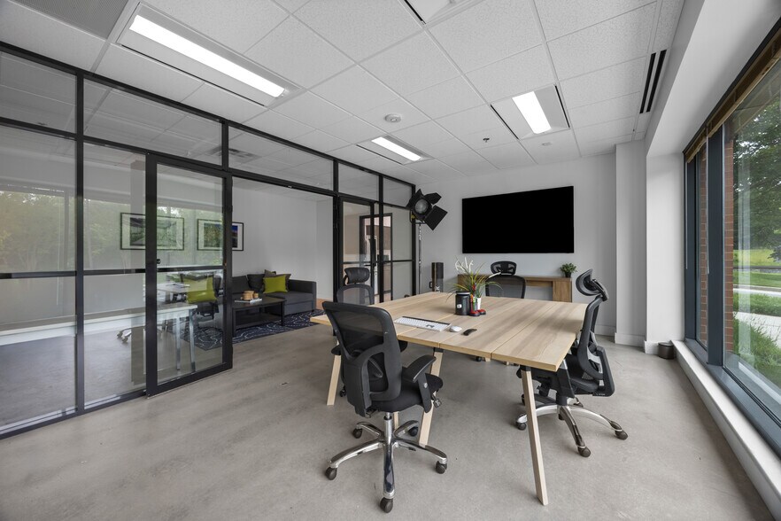 More Photos Of 1 Texas Station Ct, Timonium Office For Lease