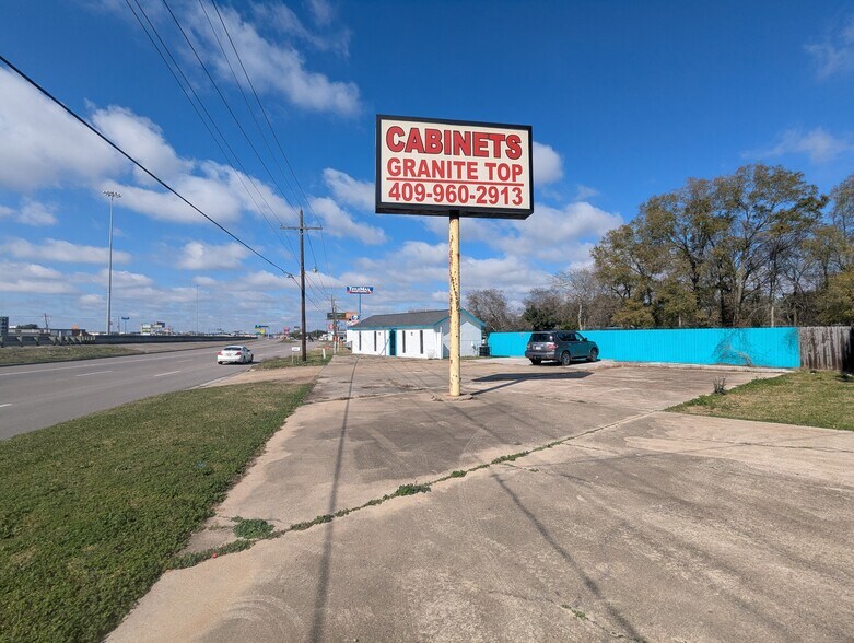 More Photos Of 5310 Eastex Fwy, Beaumont Freestanding For Sale