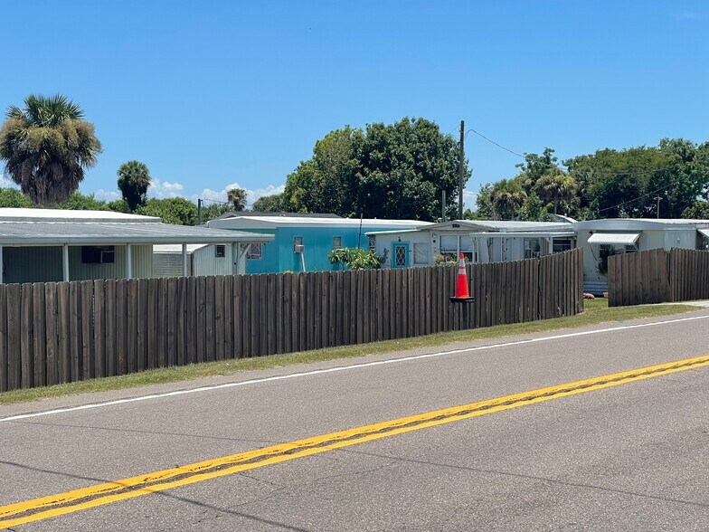More Photos Of 7650 Hwy 78 W, Okeechobee Manufactured Housing Mobile Home Park For Sale