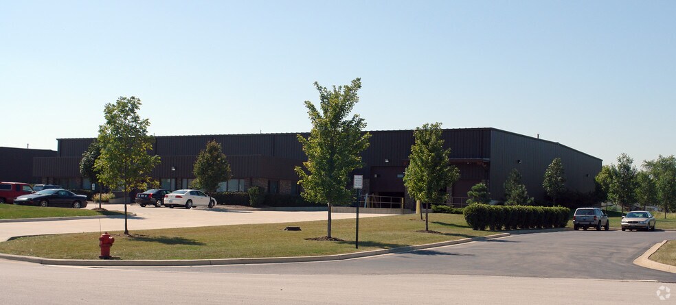More Photos Of 624 Anderson Dr, Romeoville Manufacturing For Lease
