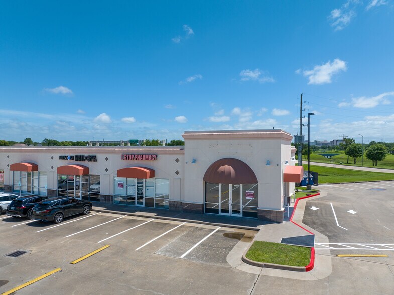 More Photos Of 17320 W Grand Pky S, Sugar Land Unknown For Lease