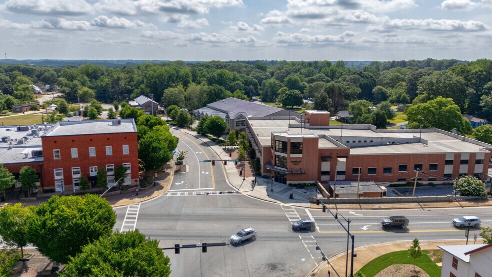 More Photos Of 9859 Davis st, Braselton Specialty For Sale