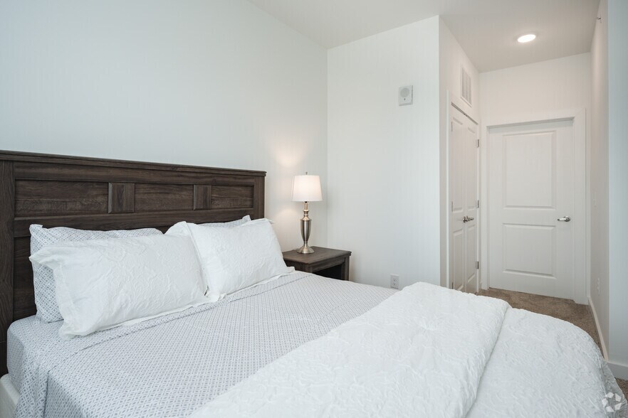 More Photos Of 6800 White Horse Rd, Greenville Apartments For Sale