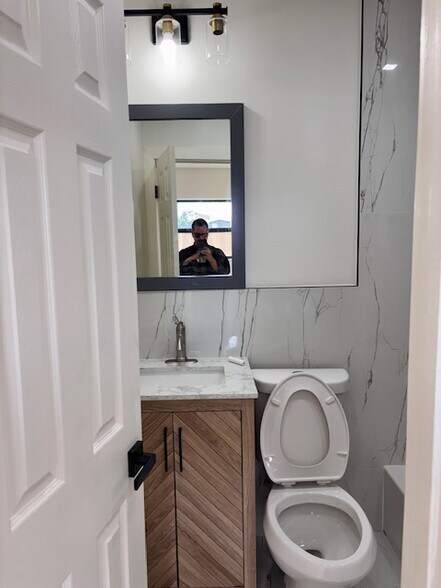More Photos Of 220 NW 27th Ave, Pompano Beach Apartments For Sale