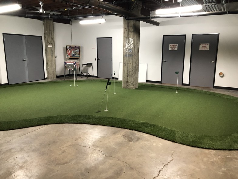 More Photos Of 9 SE 3rd Ave, Portland Loft Creative Space For Sale