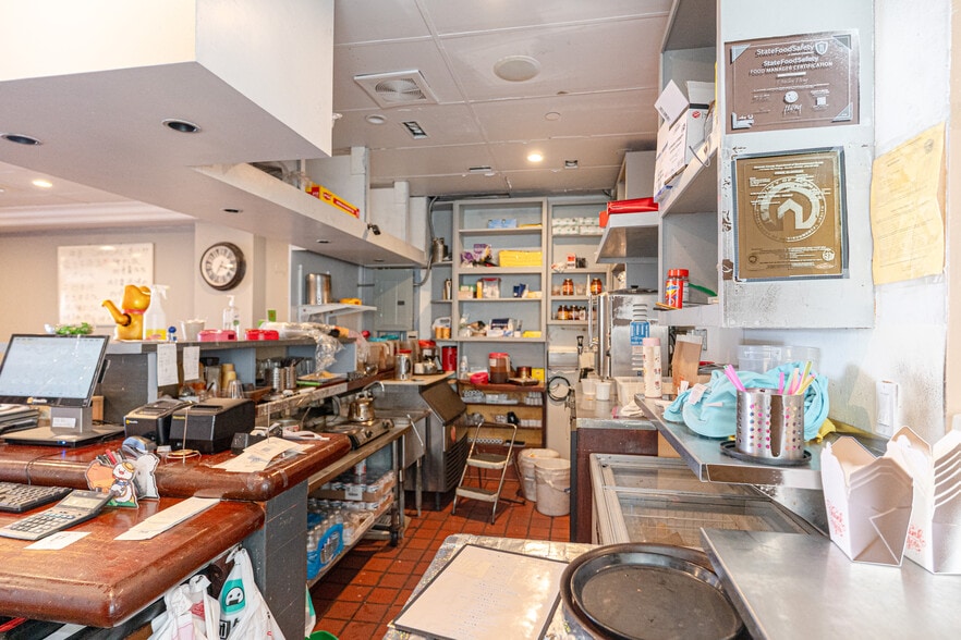 More Photos Of 328 7th St, Oakland Storefront Retail Office For Lease