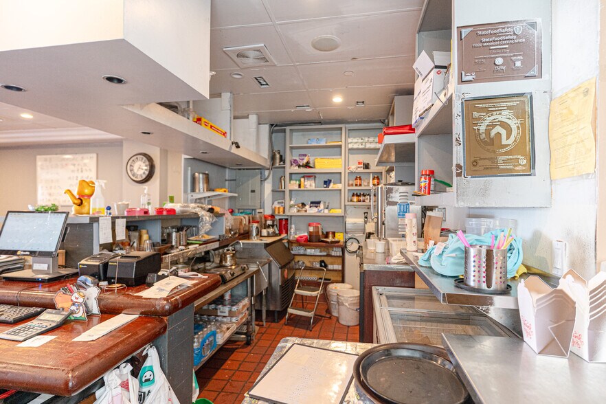 More Photos Of 328 7th St, Oakland Storefront Retail Office For Lease