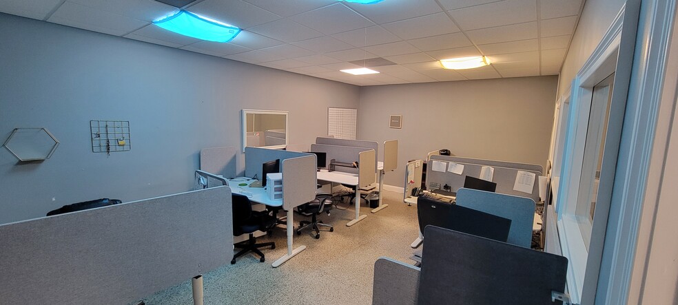 More Photos Of 365-367 N Bennett St, Southern Pines Office For Lease