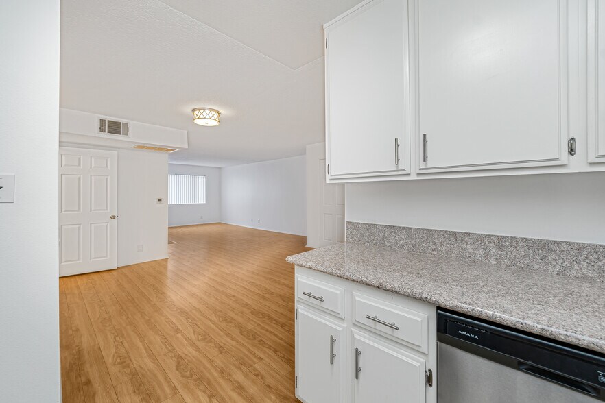 More Photos Of 4434 Fulton Ave, Sherman Oaks Apartments For Sale