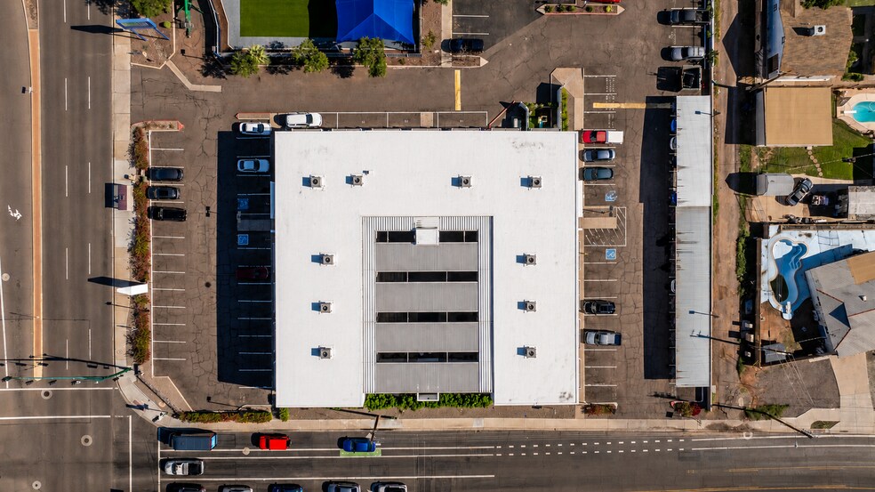 More Photos Of 4801 E McDowell Rd, Phoenix Medical For Sale
