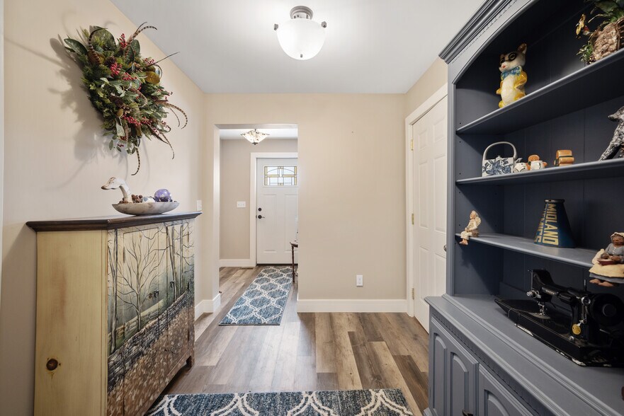 More Photos Of 6163 N Meridian Rd, Hope Flex For Sale