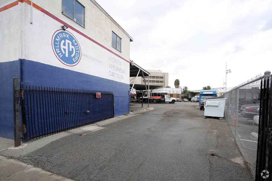 More Photos Of 124-130 W Beach Ave, Inglewood Auto Repair For Lease