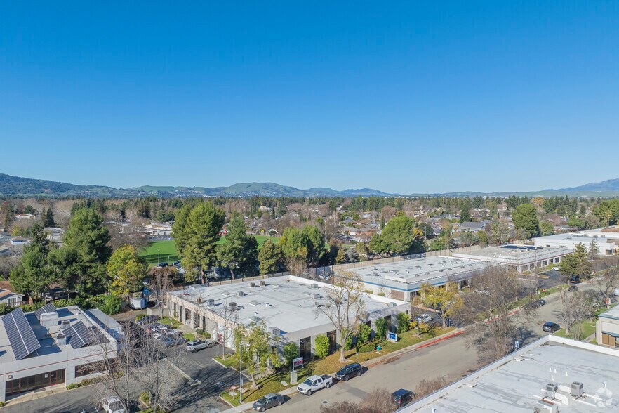 More Photos Of 1047 Serpentine Ln, Pleasanton Research And Development For Lease