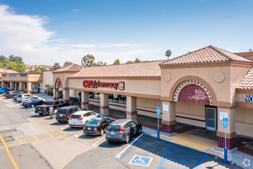 More Photos Of 27692-27766 Santa Margarita Pky, Mission Viejo General Retail For Lease