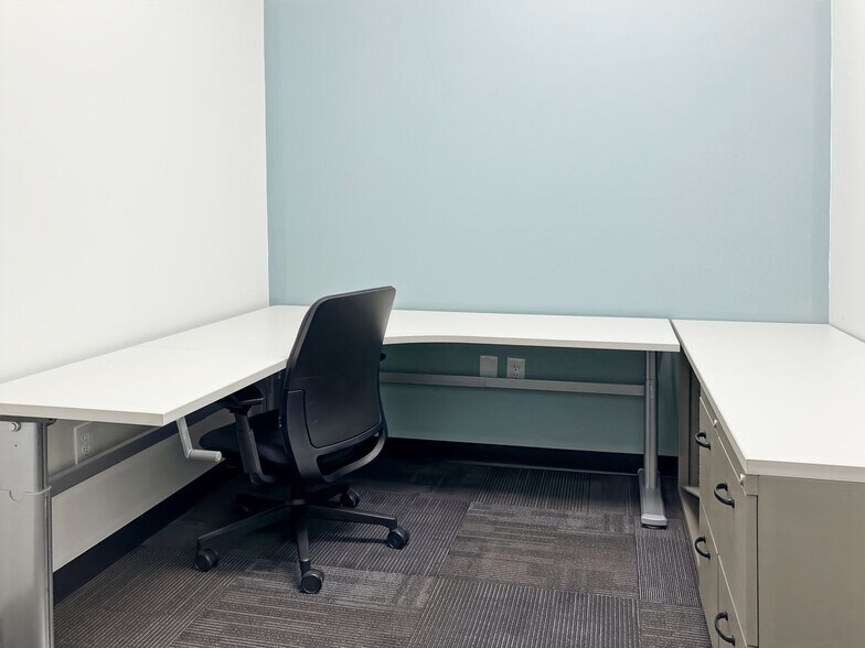 More Photos Of 5225 Tech Data Dr, Clearwater Coworking Space