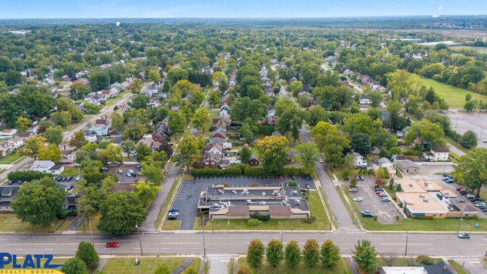 More Photos Of 1700 E Market St NE, Warren Medical For Lease