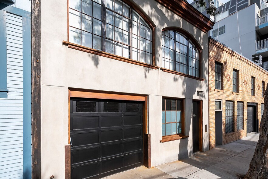 Primary Photo Of 450 Clementina St, San Francisco Showroom For Lease