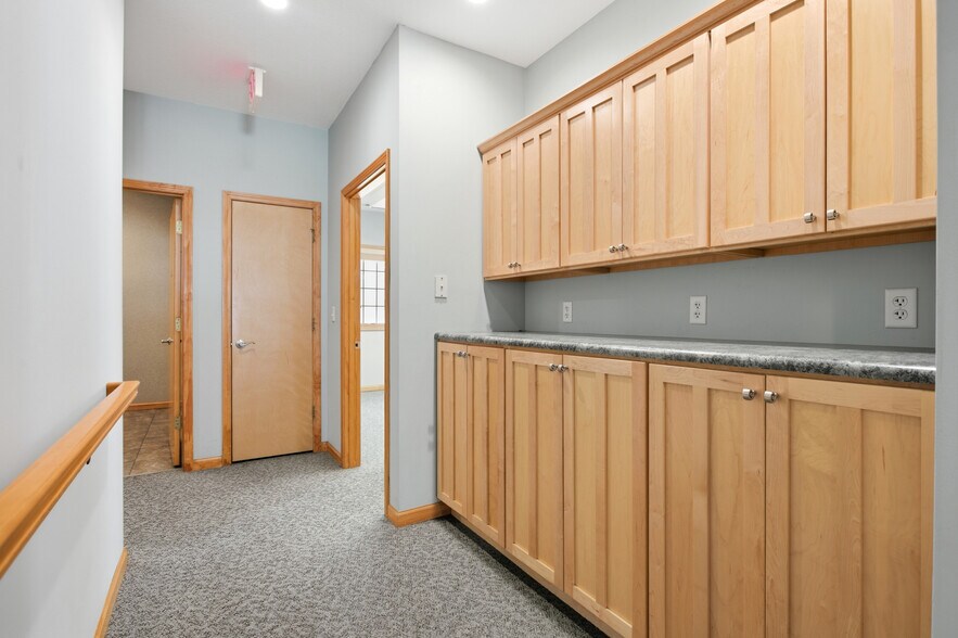 More Photos Of 1700 18th St, Charleston Office For Sale