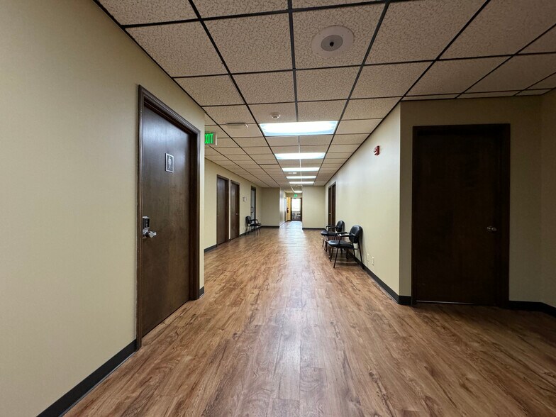 More Photos Of 8396 Mississippi St, Merrillville Office Residential For Lease