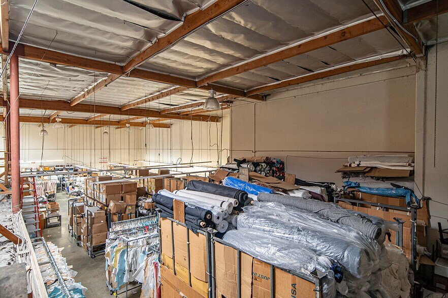 More Photos Of 2000-2020 Hawkins Cir, Los Angeles Manufacturing For Lease