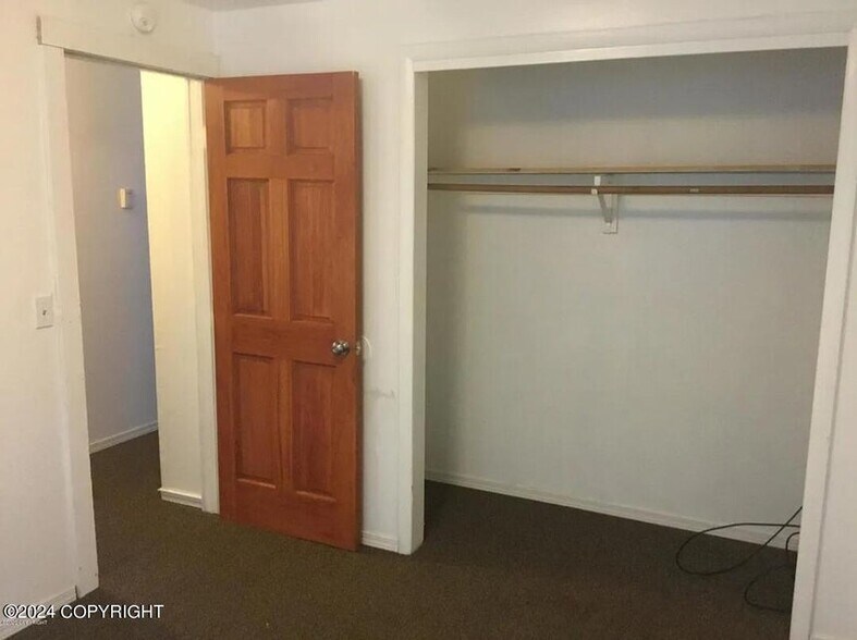 More Photos Of 911 E 10th Ave, Anchorage Apartments For Sale