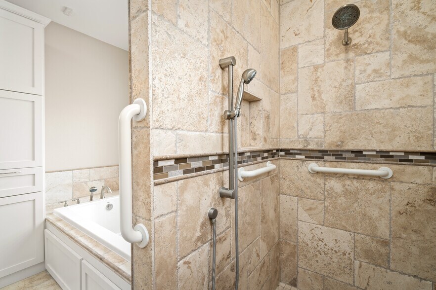 More Photos Of 145 State Loop 92, La Grange Specialty For Sale