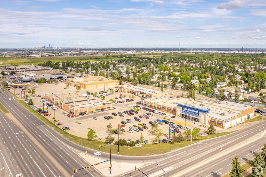 Primary Photo Of 993 Fir St, Edmonton Unknown For Lease