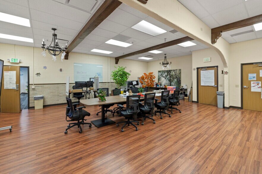 More Photos Of 6436 S Hwy 85-87, Colorado Springs General Retail For Sale