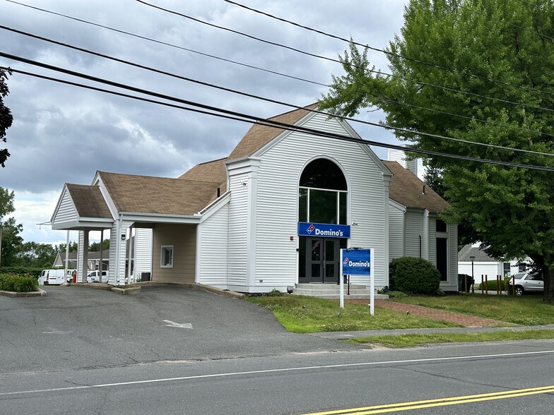 Primary Photo Of 33 Main St, Belchertown Restaurant For Sale