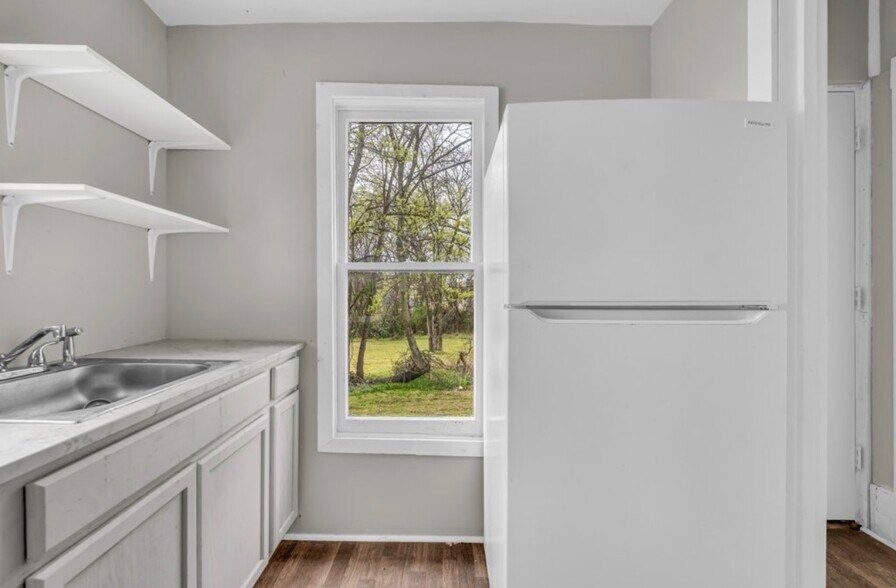 More Photos Of 123 Cottrell st, West Point Multifamily For Sale