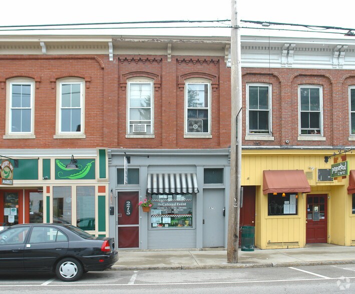 More Photos Of 275 Main St, South Berwick Storefront For Sale